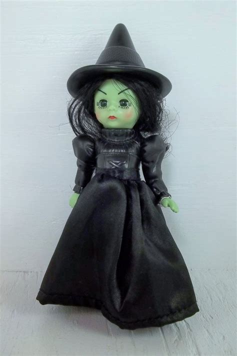 Collecting Wickedness: Madam Alexander's Wicked Witch of the West Figurines